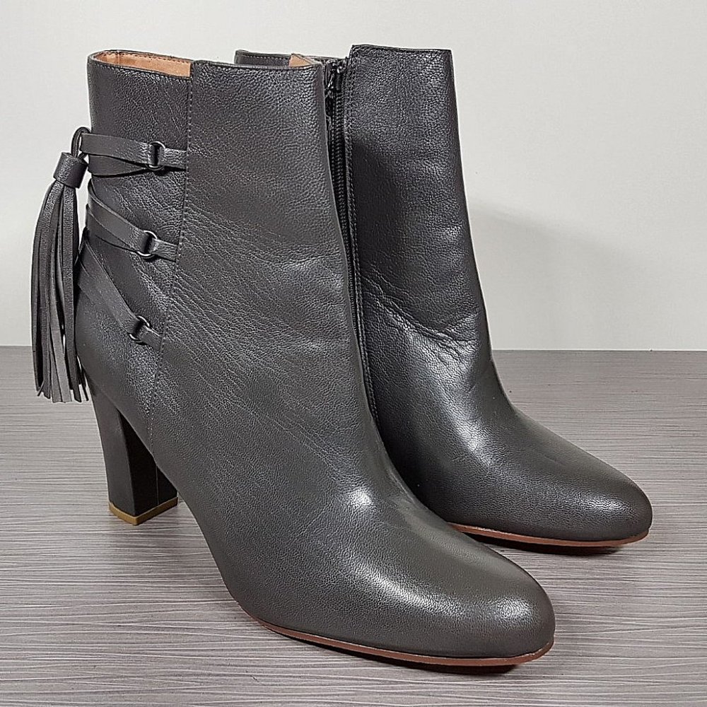 Halogen 'Sadee' Lace-Up Almond Toe Bootie, Grey Leather, Womens Size 9.5 M